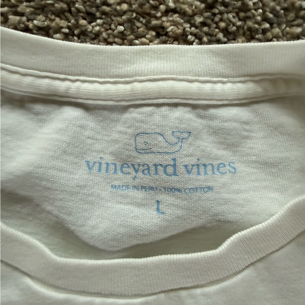 Vineyard Vines Chicago White Long Sleeve Tee - Picture 3 of 6